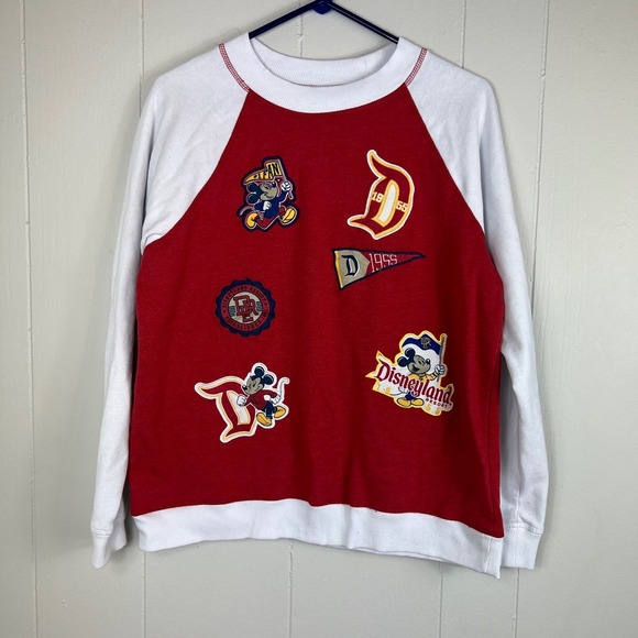 Disney Parks XL Sweatshirt Disneyland Resort Mickey Mouse Patches Red White - Picture 1 of 4